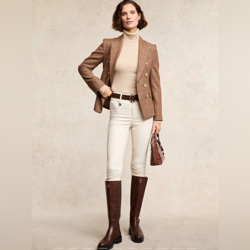NWOT FERA Off-white polished stretch Jodhpurs